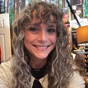 Meet your Posher, Jen